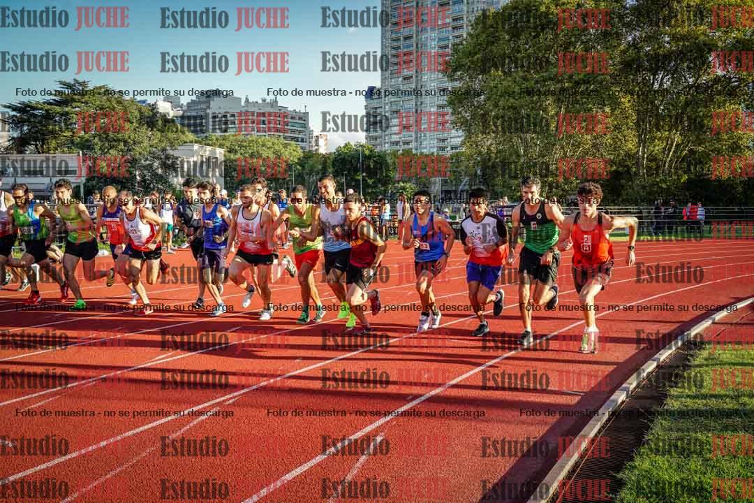 Fotos de los 1500 m llanos de varones