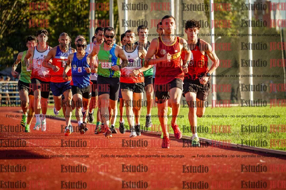 Fotos de los 1500 m llanos de varones