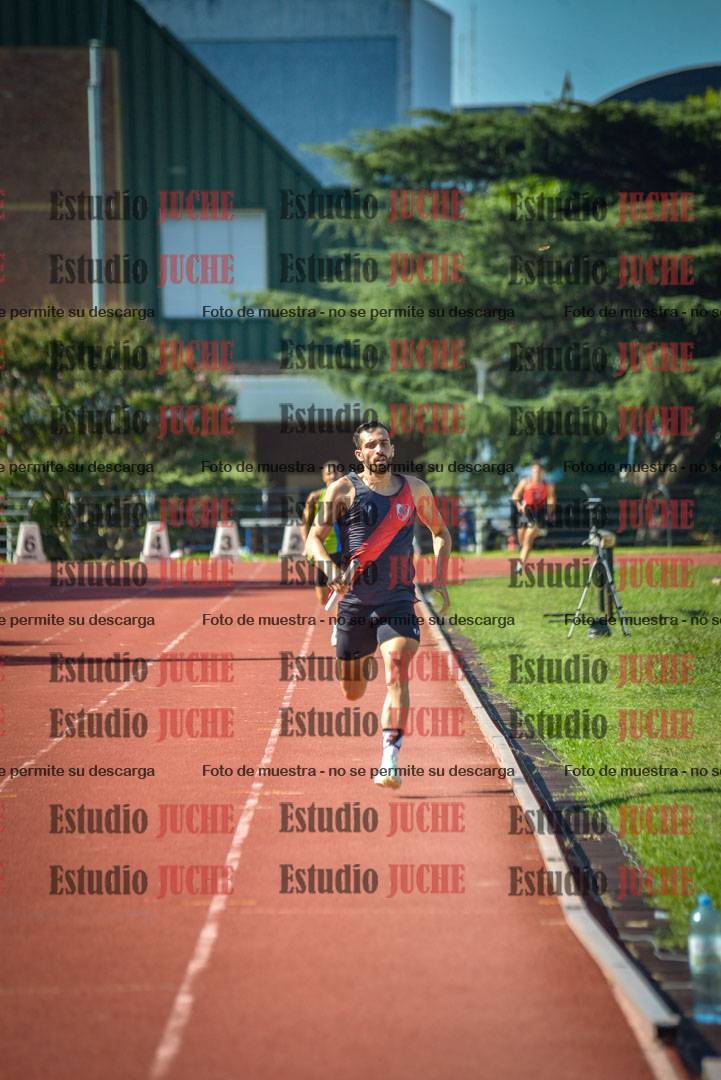 Fotos de las postas 4x400 m llanos de varones