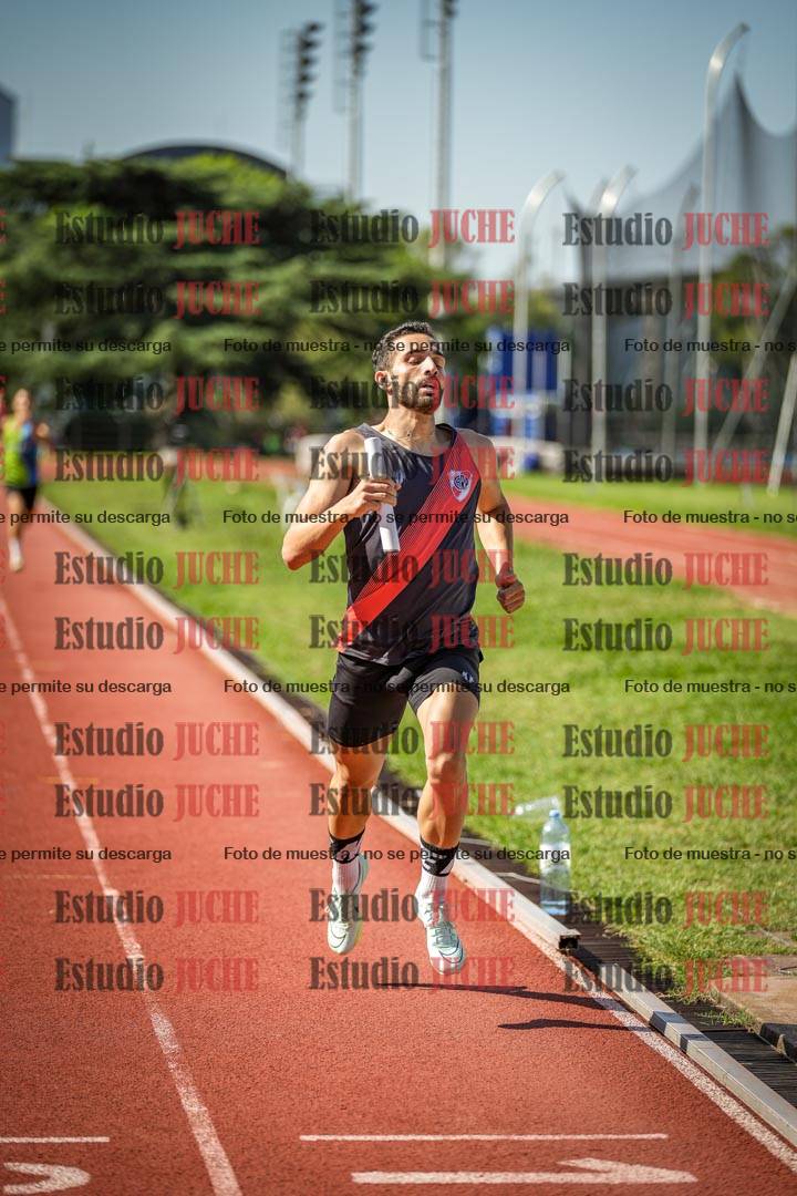 Fotos de las postas 4x400 m llanos de varones