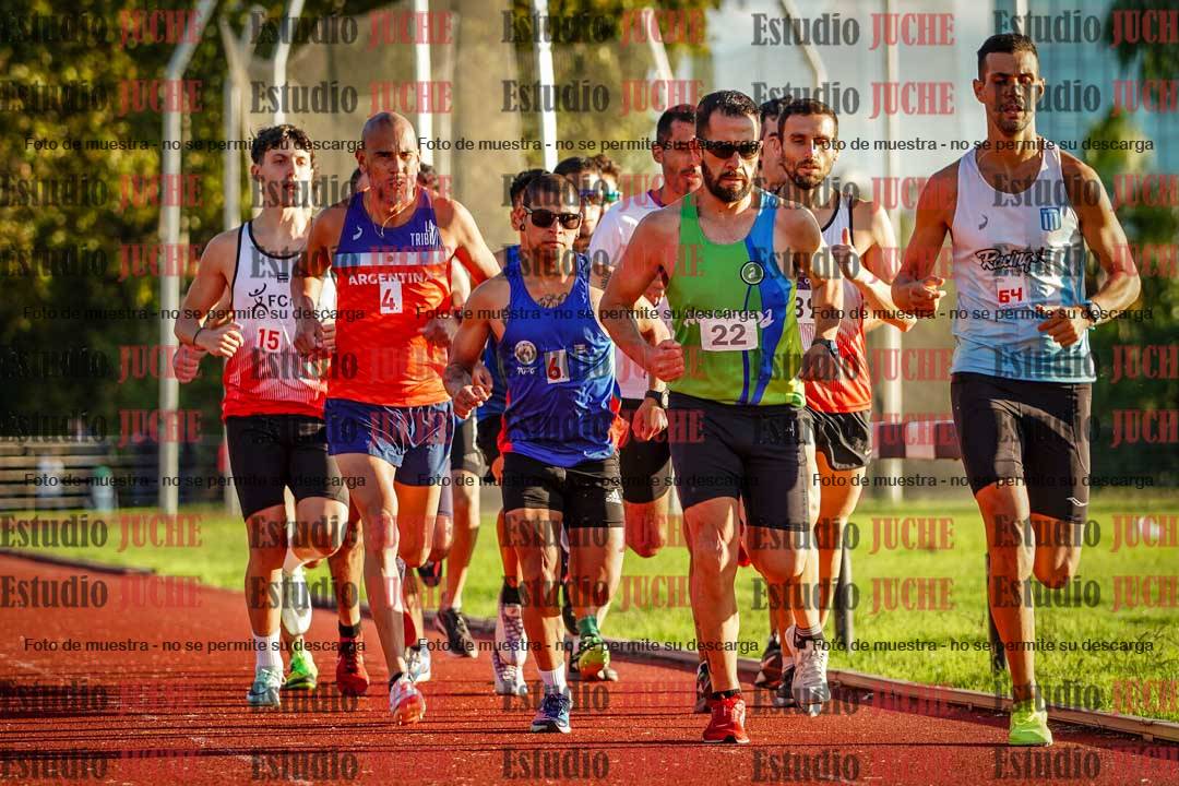 Fotos de los 1500 m llanos de varones