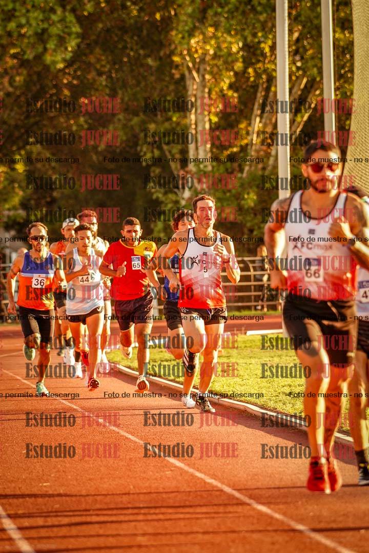 Fotos de los 3000 m llanos de varones