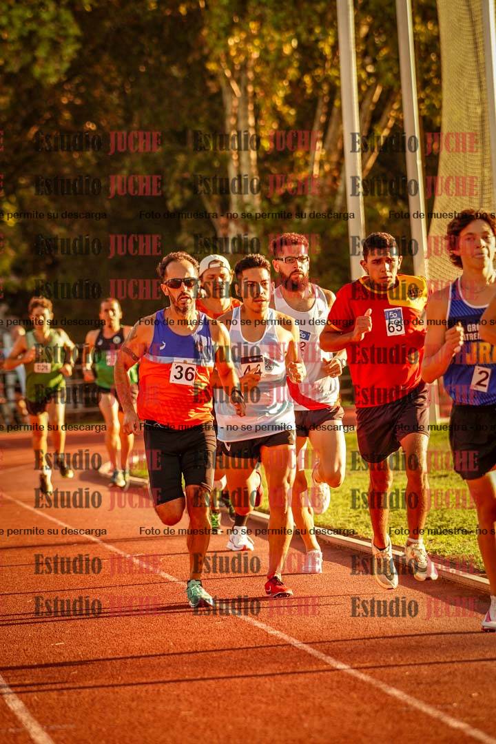 Fotos de los 3000 m llanos de varones