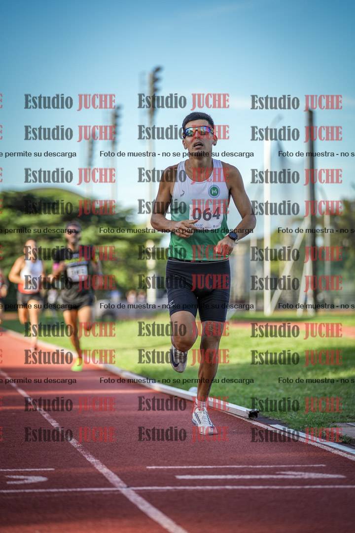 Fotos de los 1500 m llanos de varones