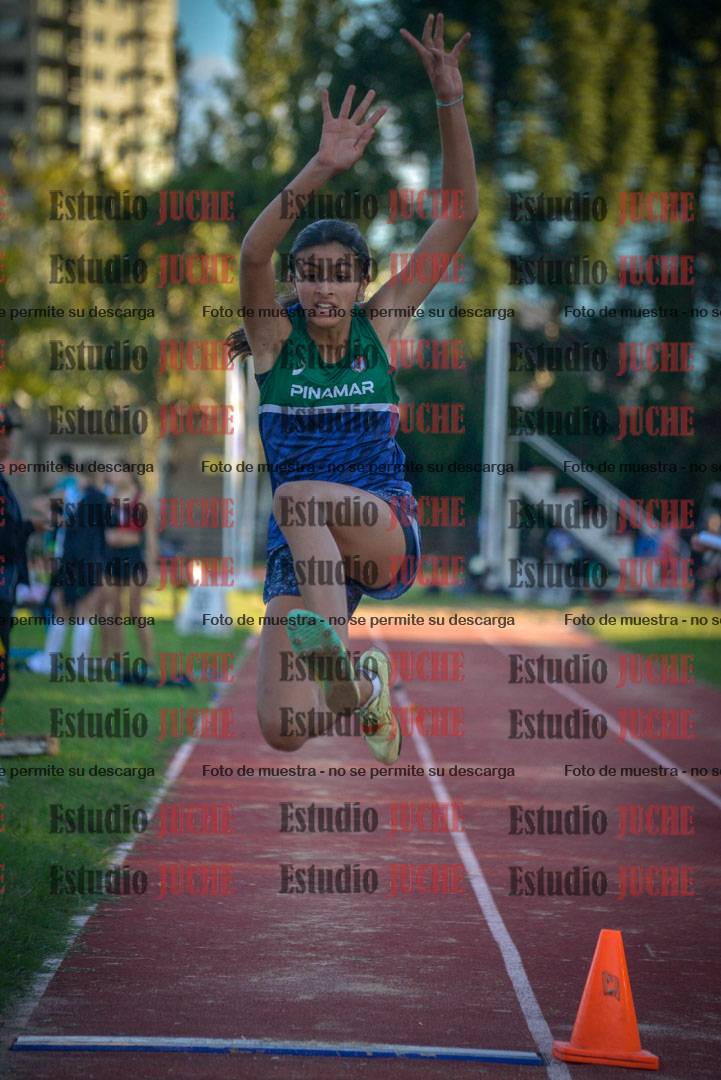 Fotos del salto en largo - mujeres U16