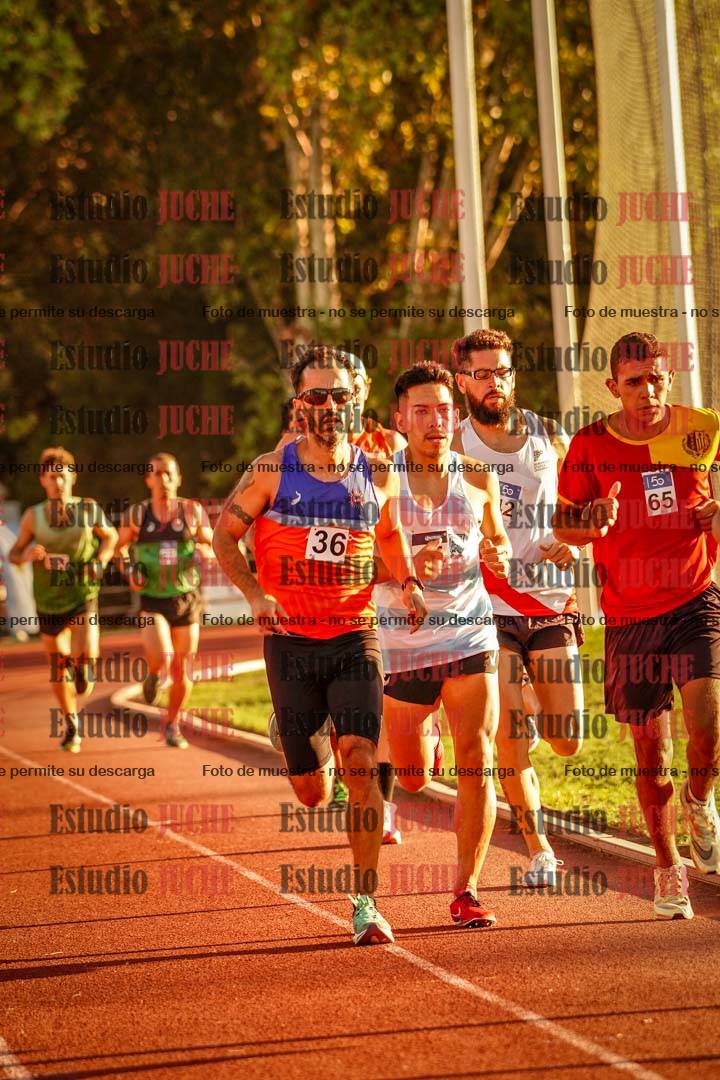 Fotos de los 3000 m llanos de varones