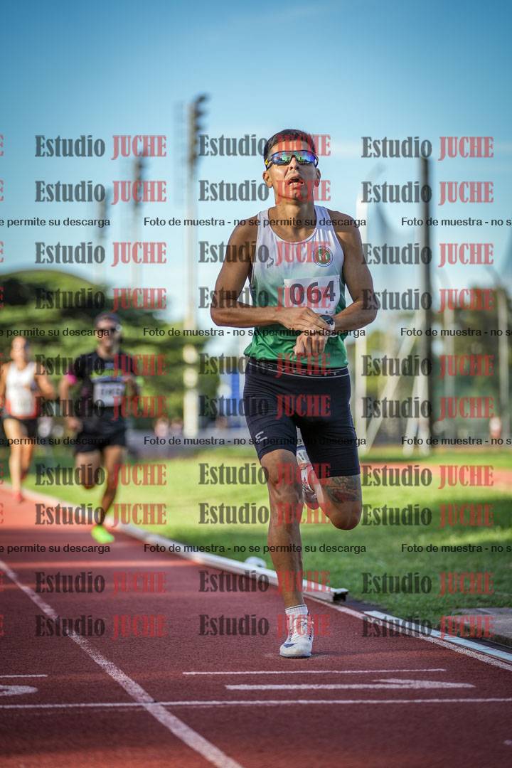 Fotos de los 1500 m llanos de varones