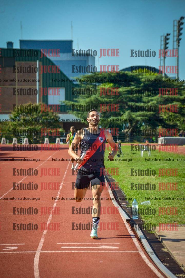 Fotos de las postas 4x400 m llanos de varones