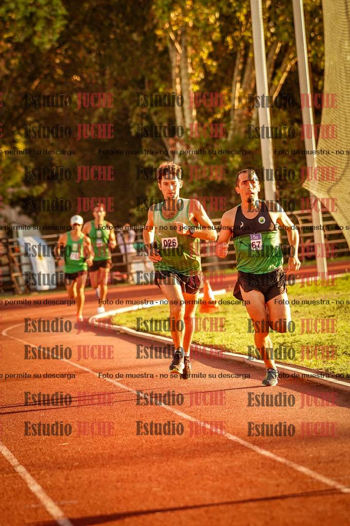 Fotos de los 3000 m llanos de varones