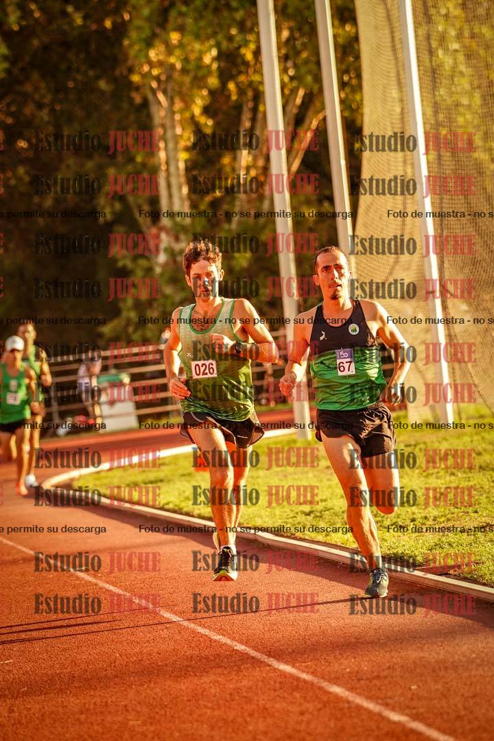 Fotos de los 3000 m llanos de varones