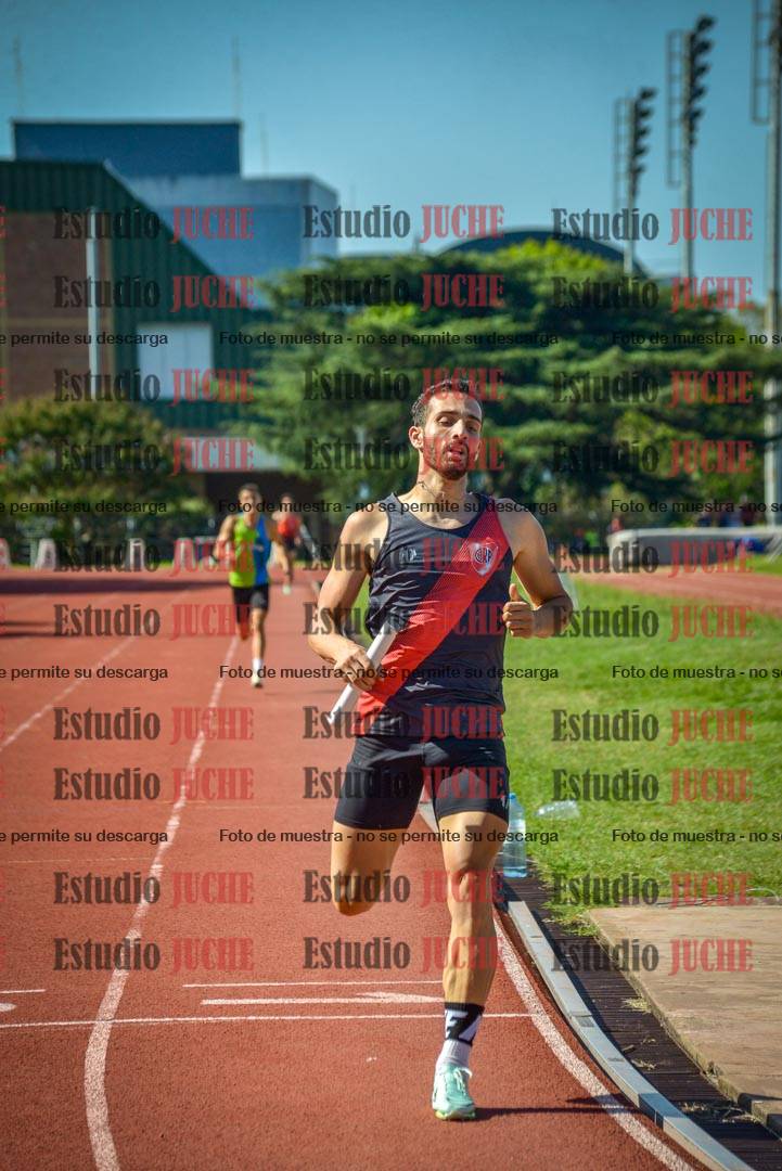 Fotos de las postas 4x400 m llanos de varones