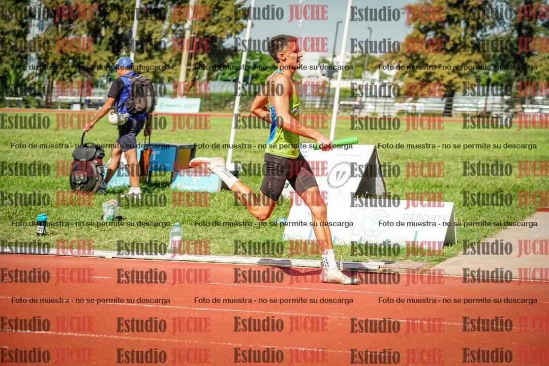 Fotos de las postas 4x400 m llanos de varones