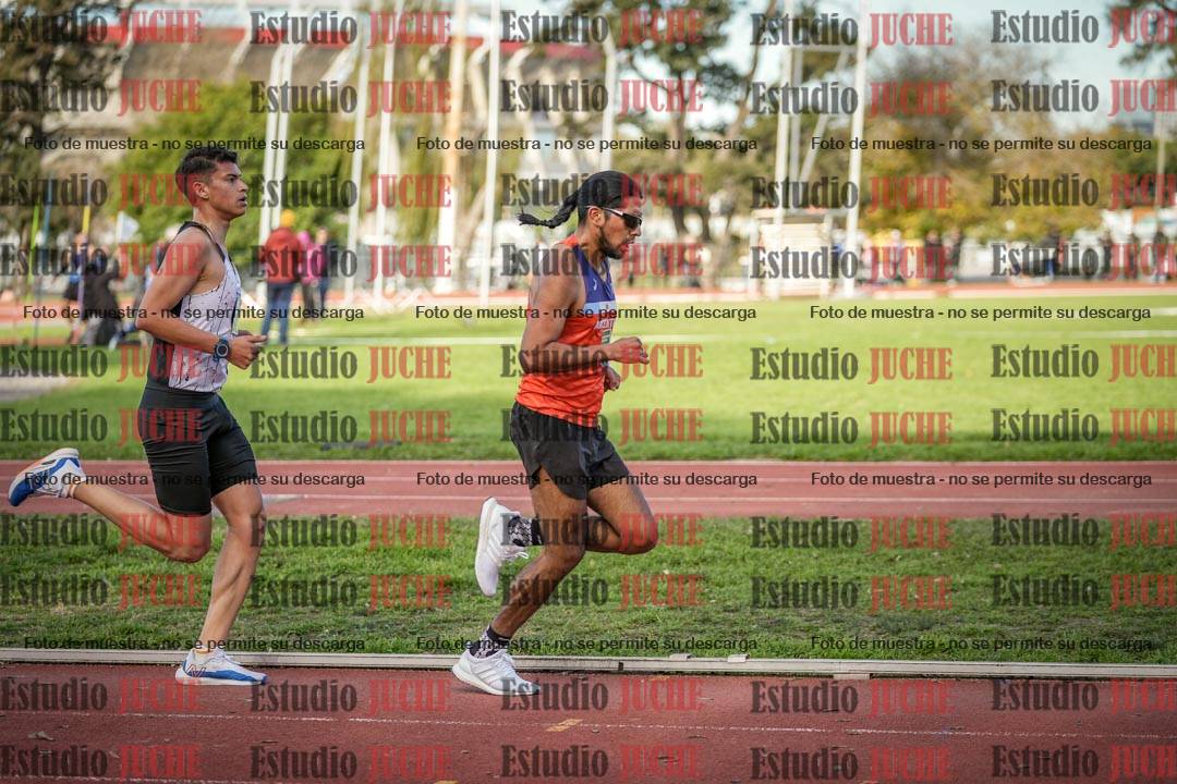 Fotos de los 3000 m llanos de varones