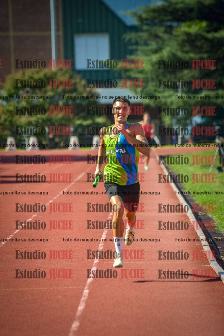 Fotos de las postas 4x400 m llanos de varones