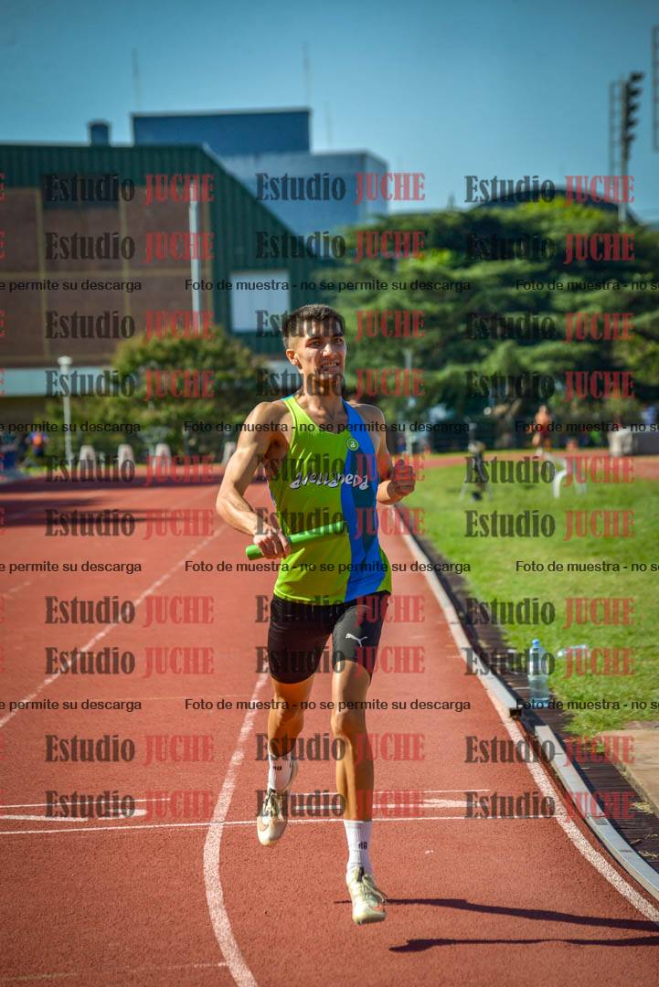 Fotos de las postas 4x400 m llanos de varones