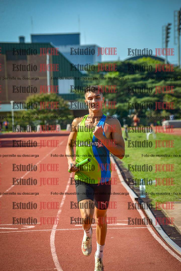 Fotos de las postas 4x400 m llanos de varones