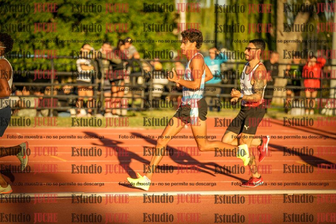 Fotos de los 3000 m llanos de varones