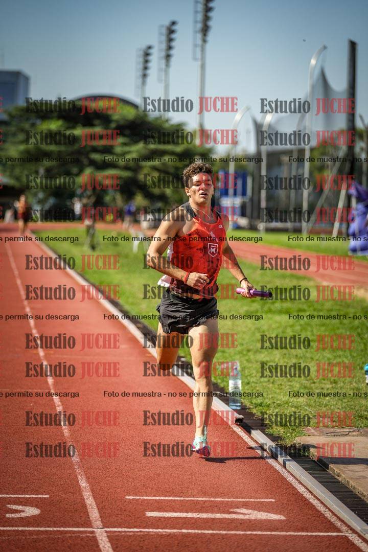 Fotos de las postas 4x400 m llanos de varones
