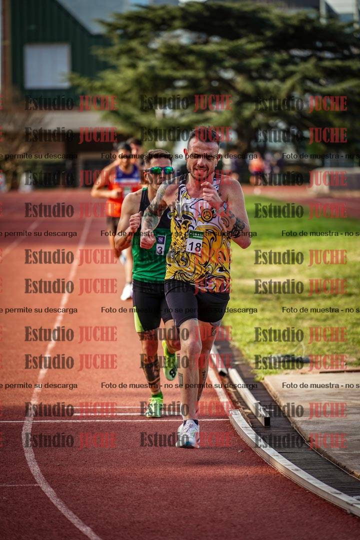 Fotos de los 3000 m llanos de varones
