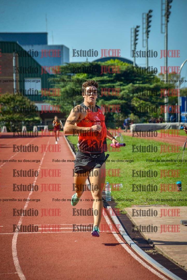 Fotos de las postas 4x400 m llanos de varones