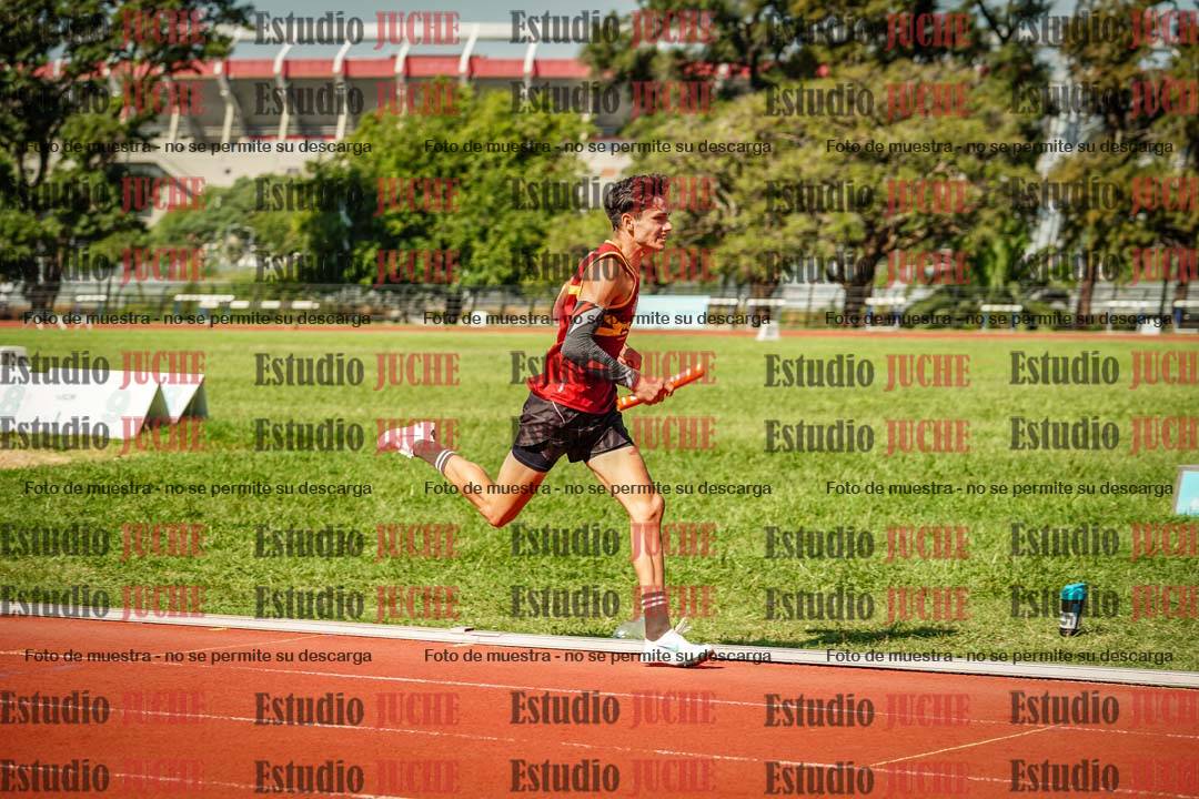 Fotos de las postas 4x400 m llanos de varones