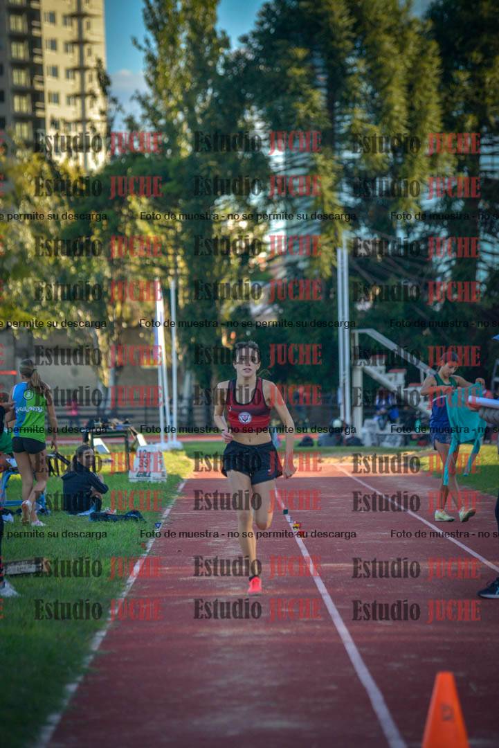 Fotos del salto en largo - mujeres U16