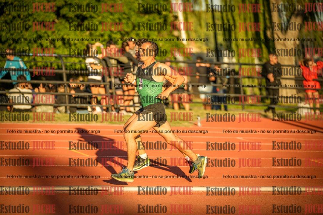 Fotos de los 3000 m llanos de varones