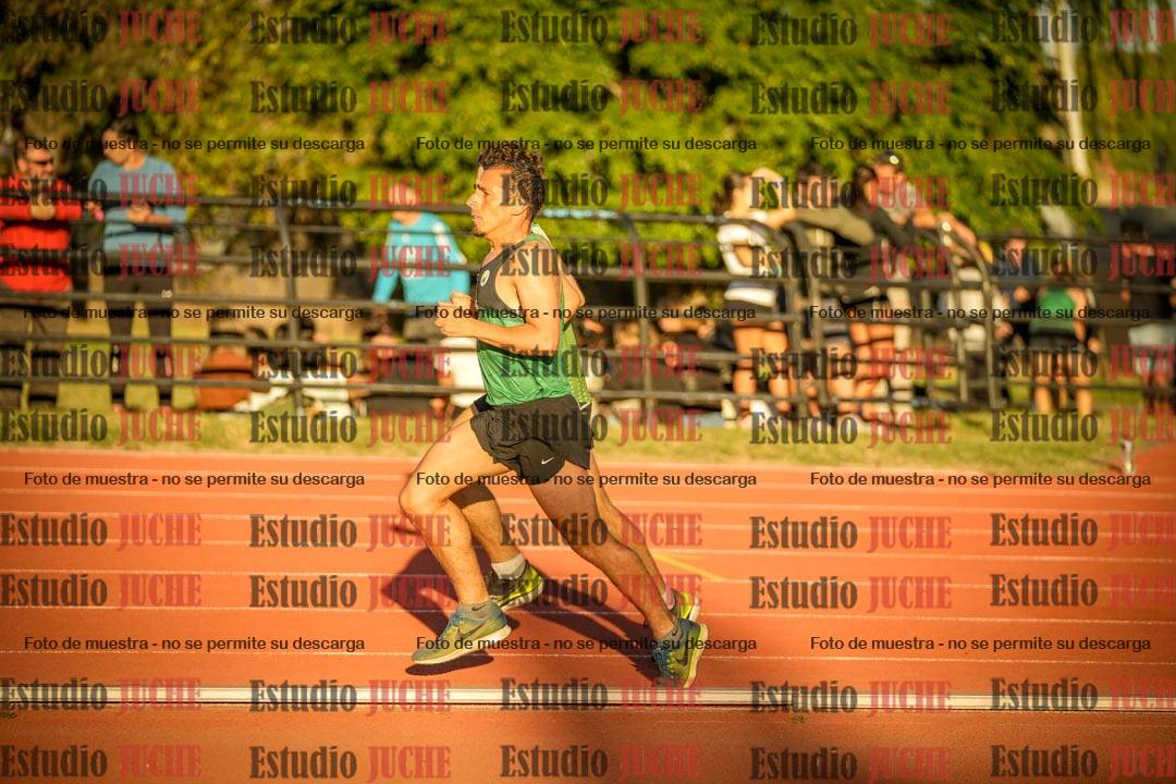 Fotos de los 3000 m llanos de varones
