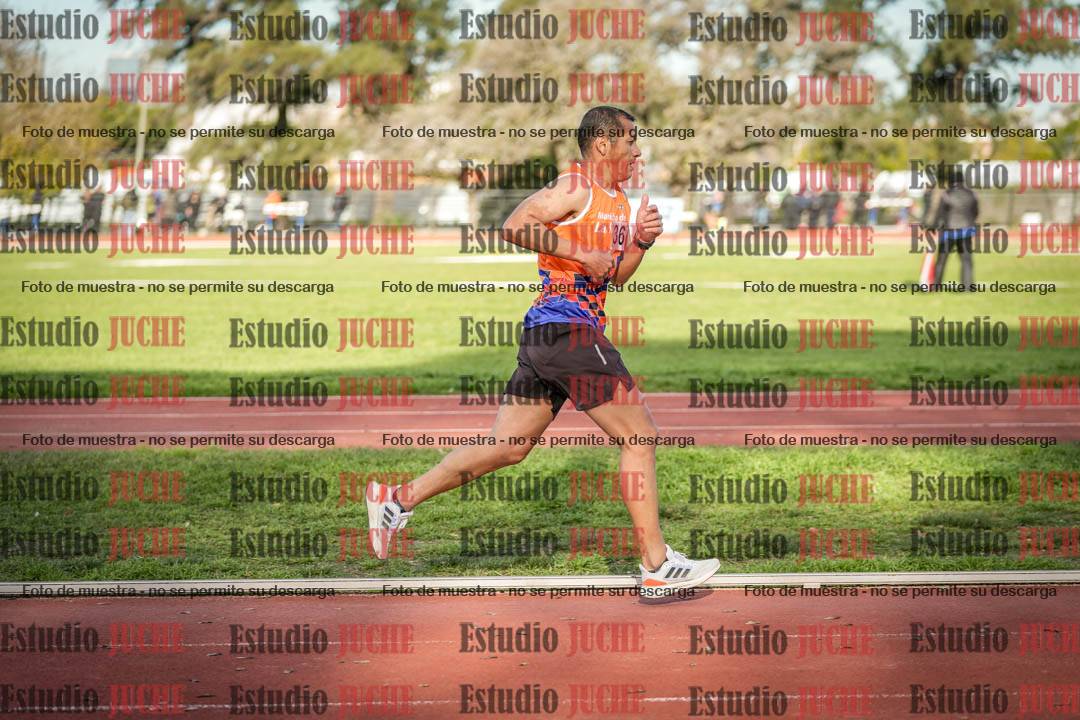 Fotos de los 3000 m llanos de varones