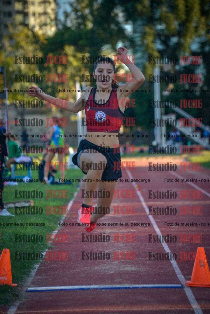 Fotos del salto en largo - mujeres U16