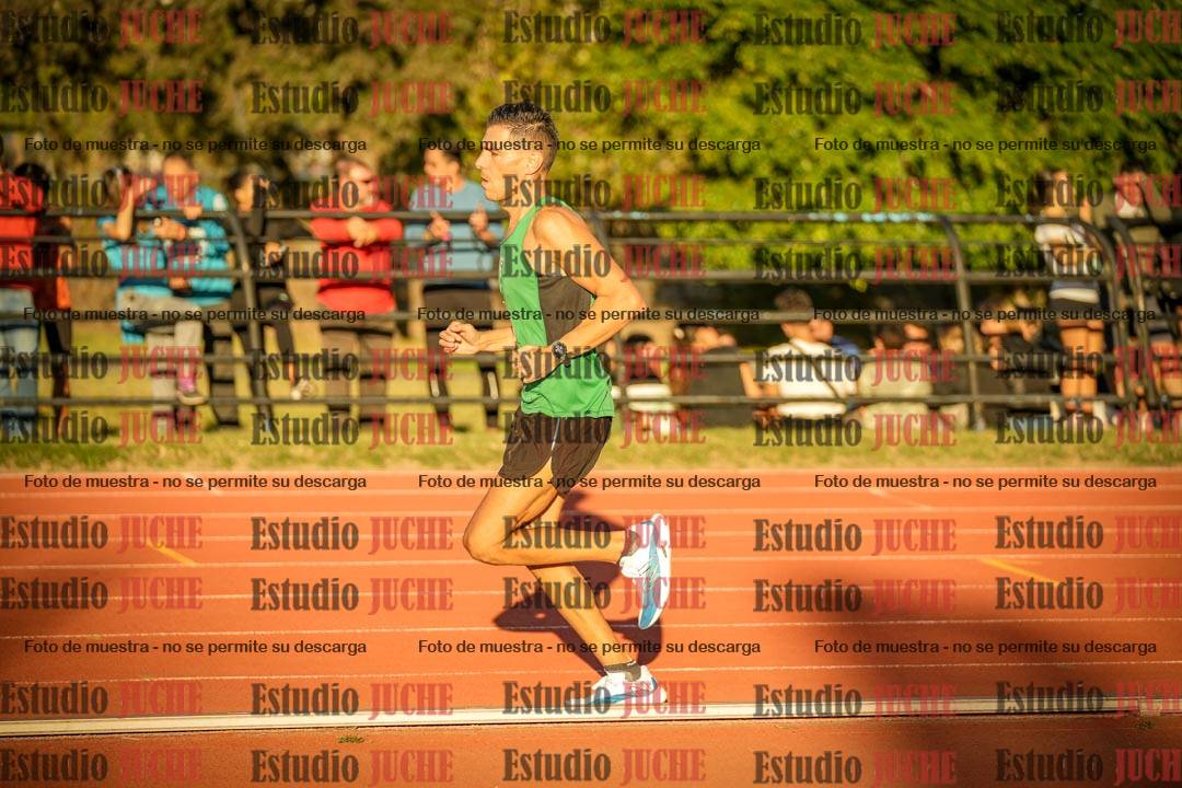 Fotos de los 3000 m llanos de varones