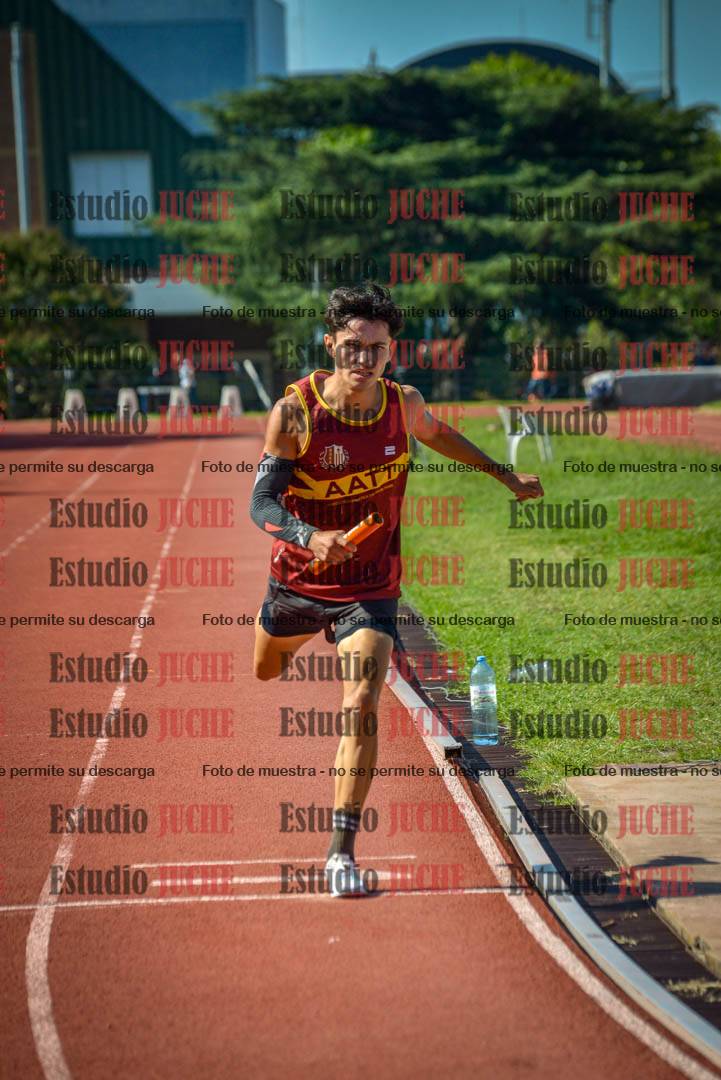 Fotos de las postas 4x400 m llanos de varones
