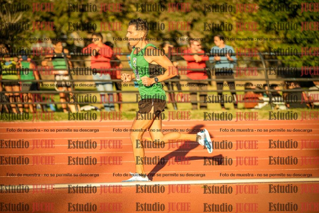 Fotos de los 3000 m llanos de varones