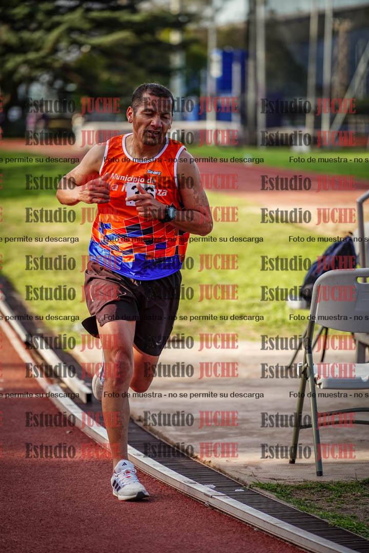 Fotos de los 3000 m llanos de varones