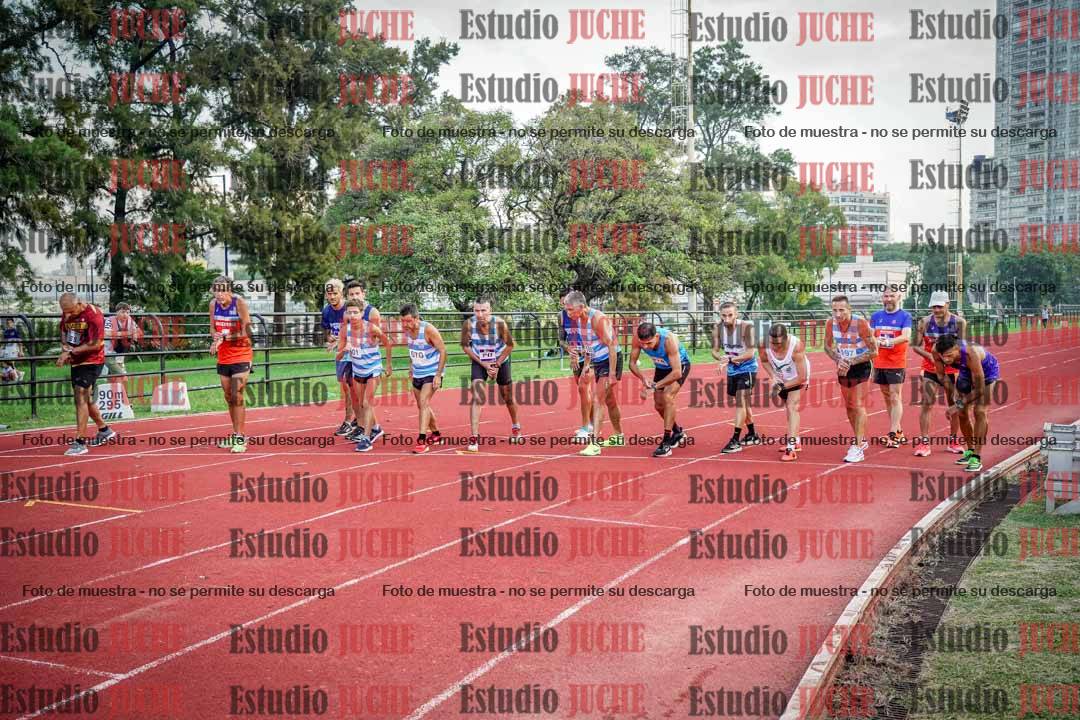 Fotos de los 3000 m llanos de varones