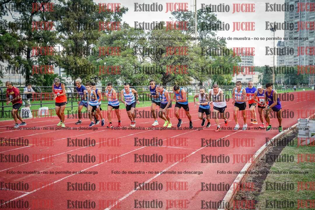 Fotos de los 3000 m llanos de varones