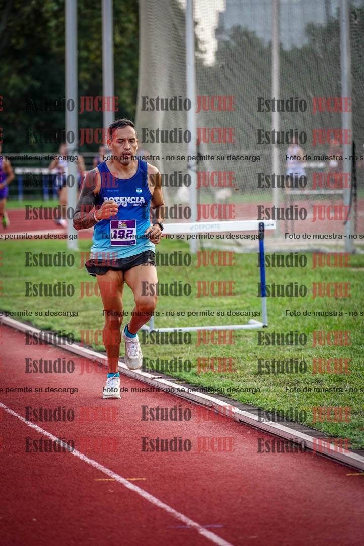 Fotos de los 3000 m llanos de varones