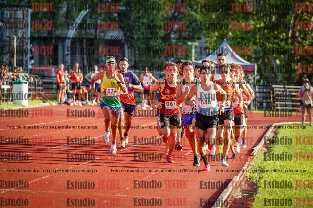 Fotos de los 1500 m llanos de varones