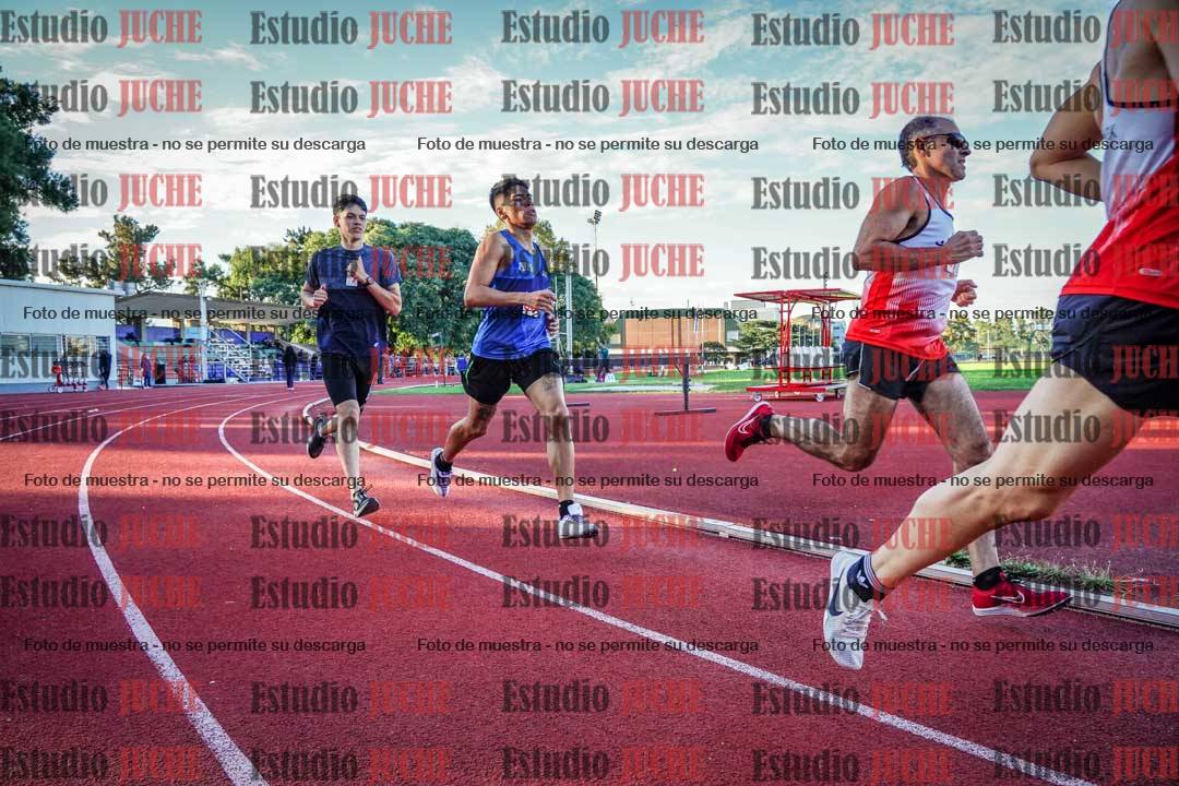 Fotos de los 1500 m llanos de varones