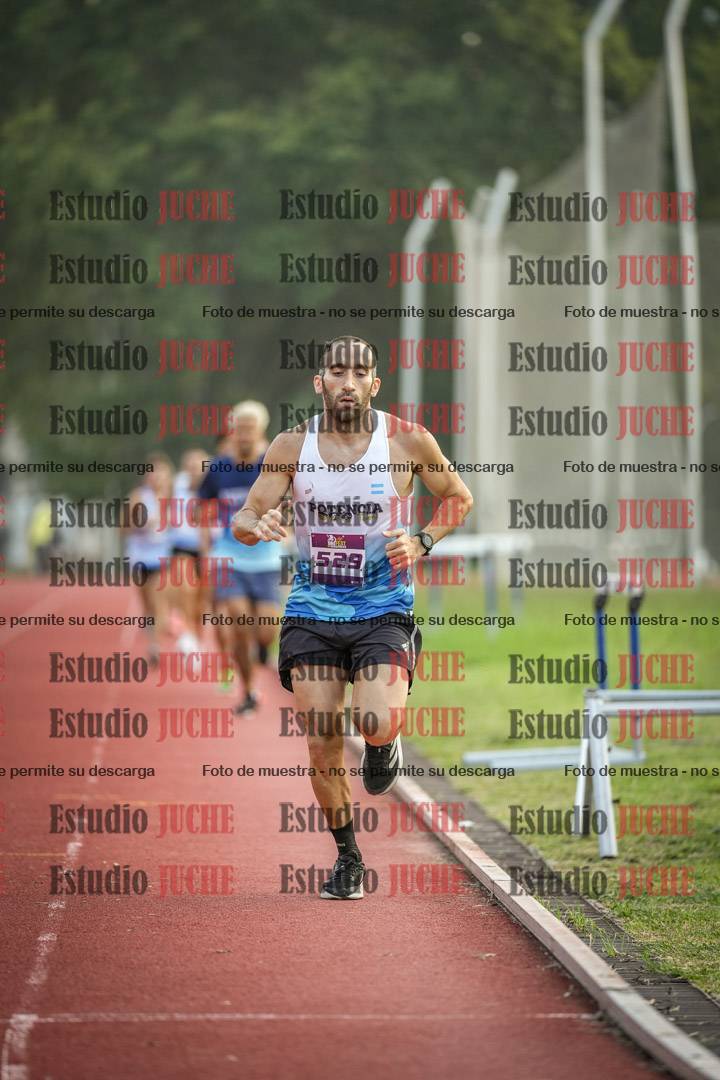 Fotos de los 3000 m llanos de varones