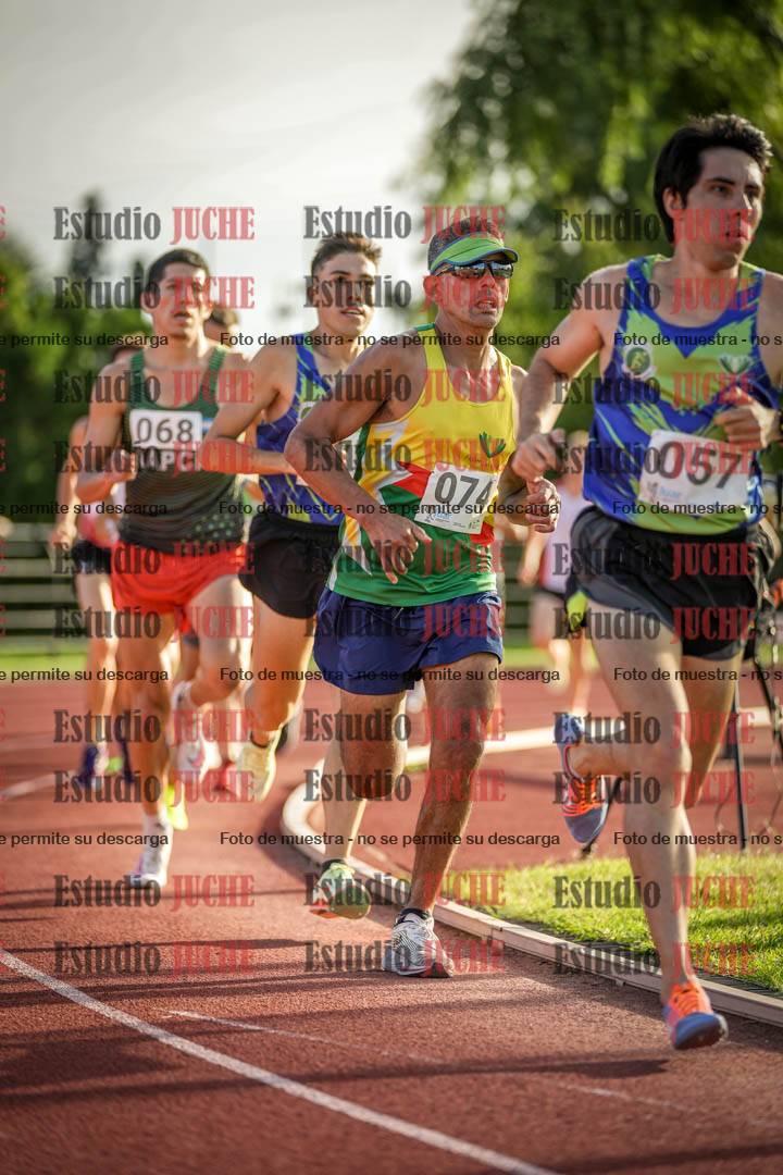 Fotos de los 1500 m llanos de varones