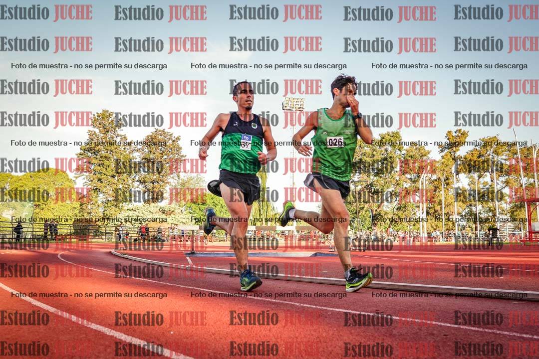 Fotos de los 3000 m llanos de varones