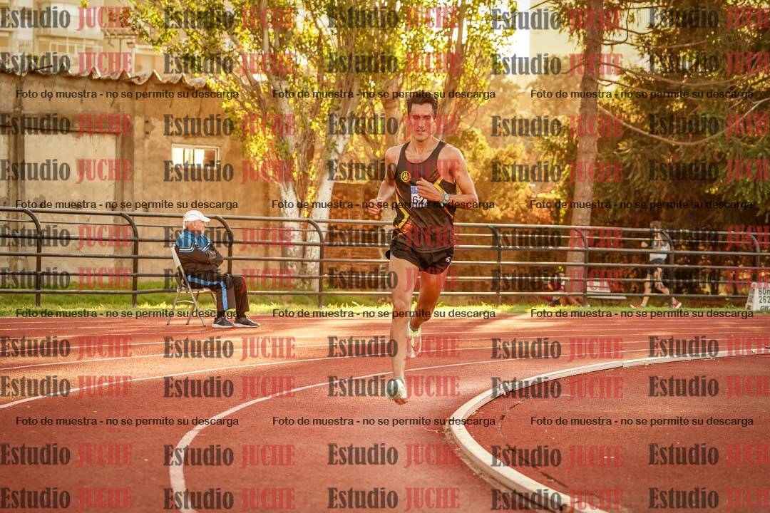 Fotos de los 3000 m llanos de varones