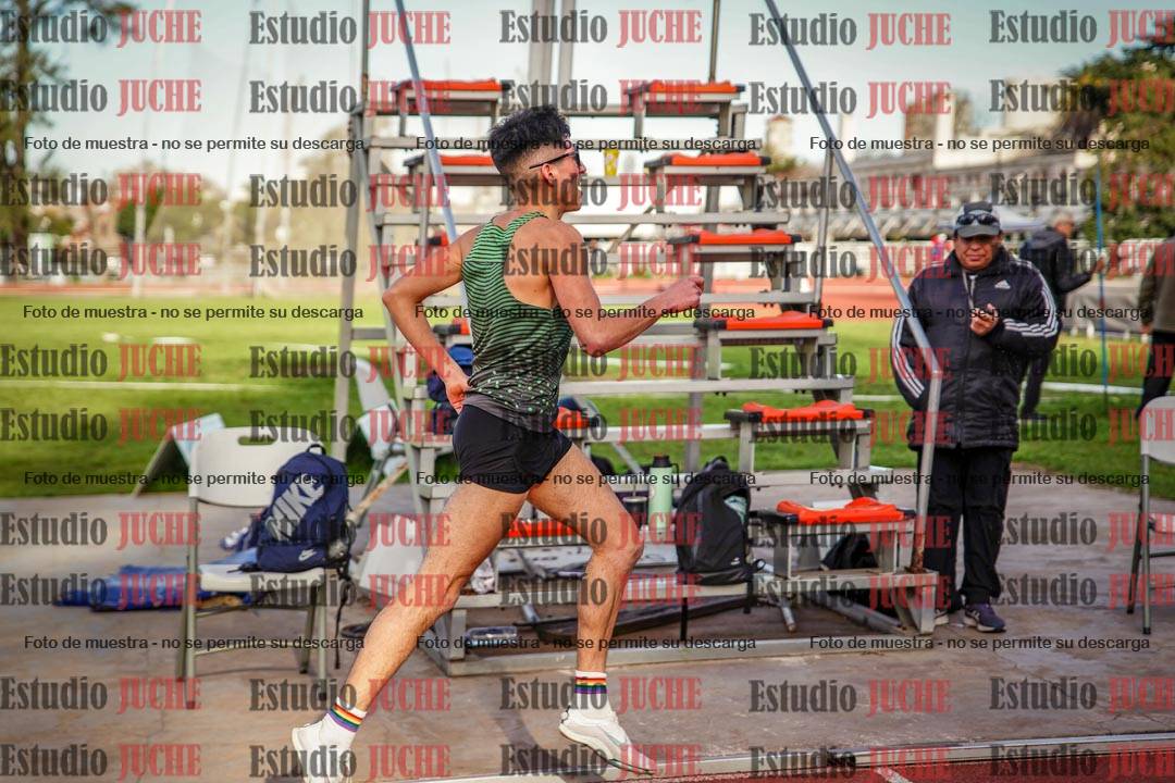 Fotos de los 3000 m llanos de varones