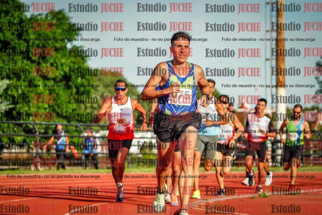 Fotos de los 1500 m llanos de varones