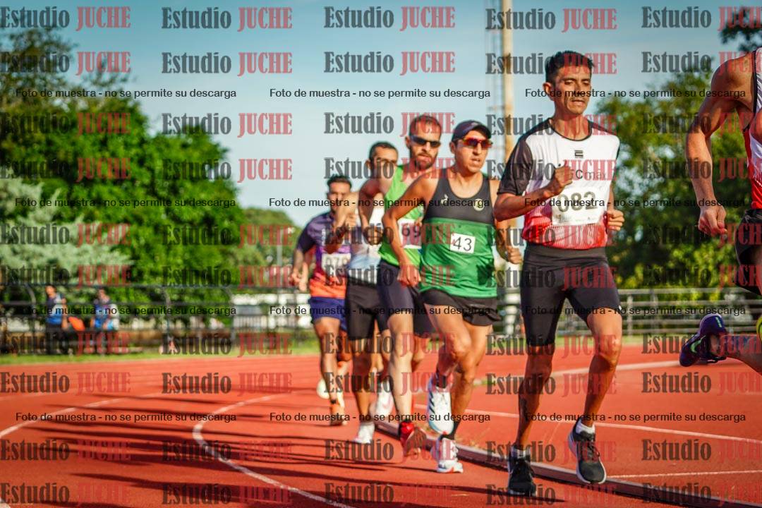 Fotos de los 1500 m llanos de varones