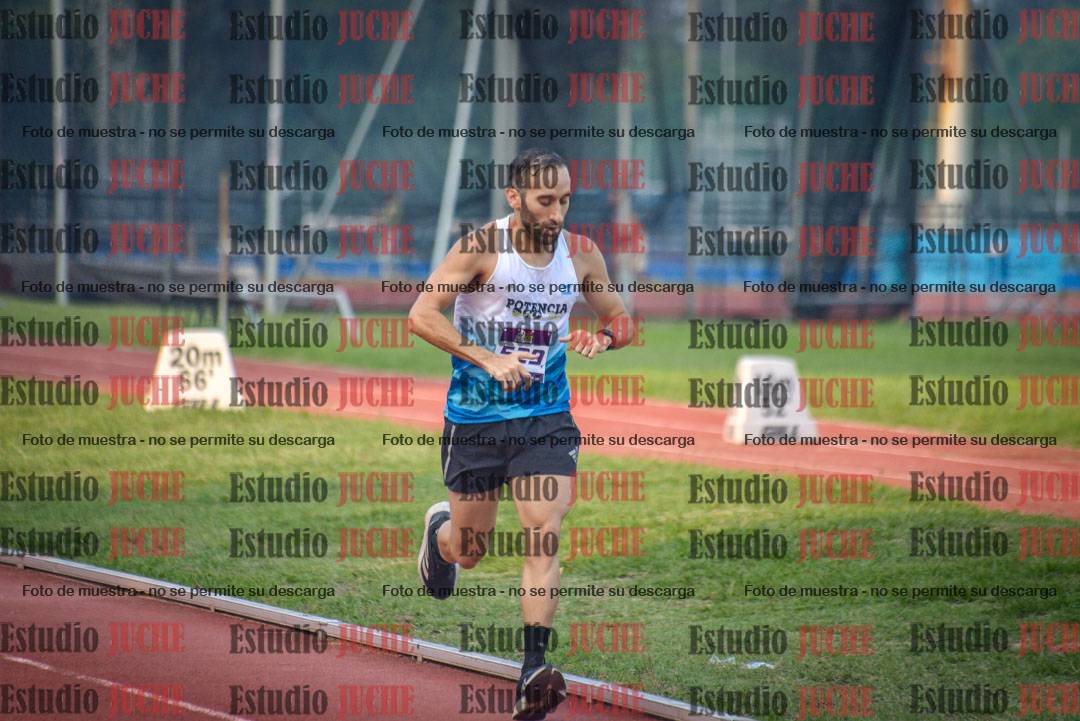 Fotos de los 3000 m llanos de varones