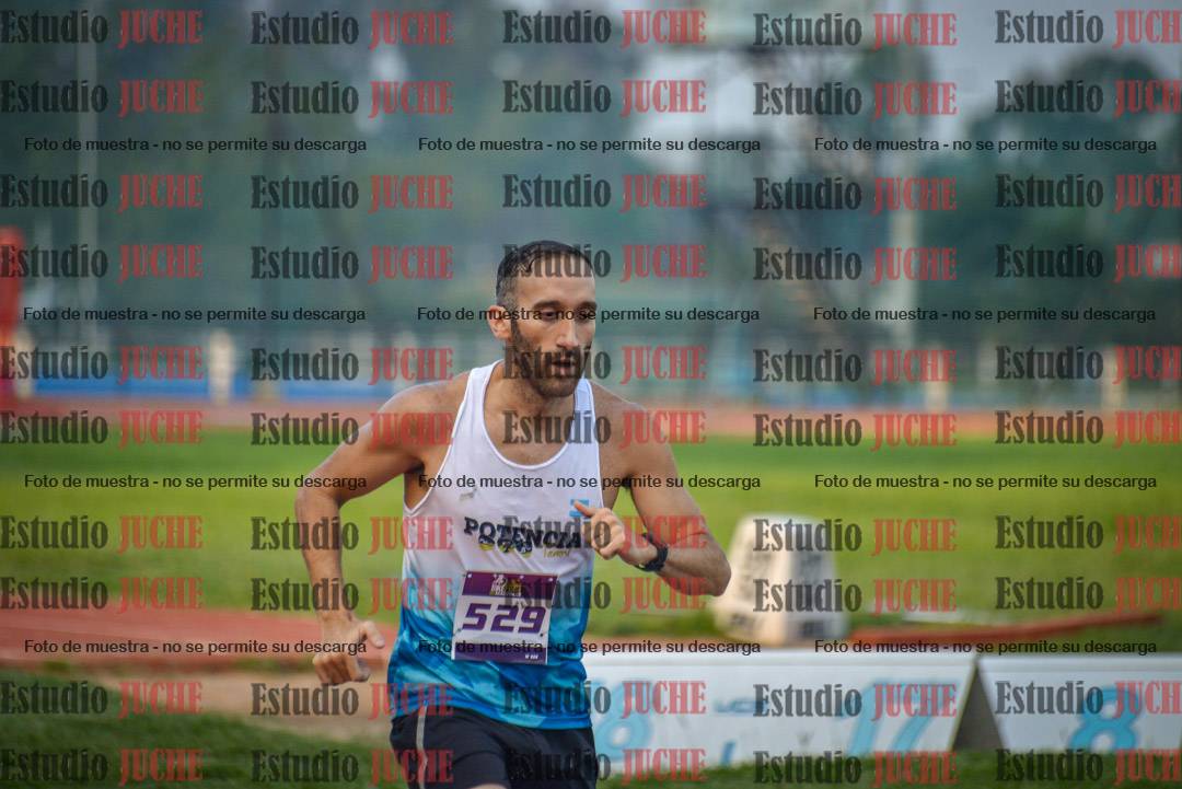 Fotos de los 3000 m llanos de varones