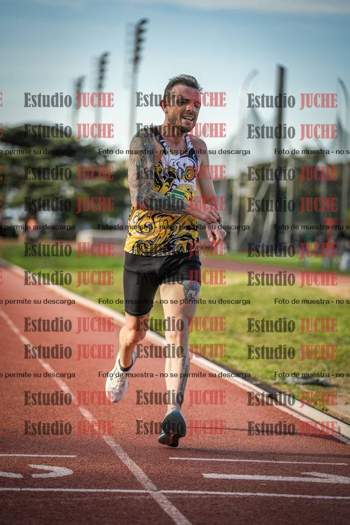 Fotos de los 3000 m llanos de varones