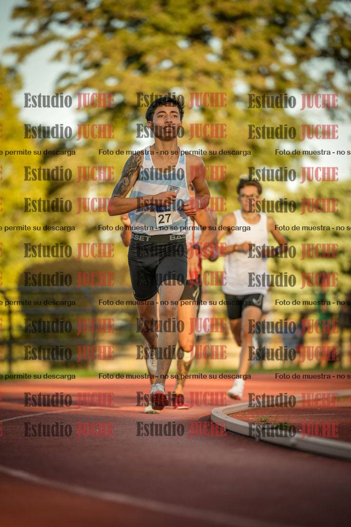 Fotos de los 3000 m llanos de varones